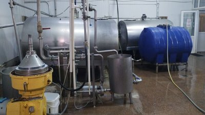Працюють на 10% потужності. Робота молочного підприємства на Кіровоградщині під час війни Працюють на 10% потужності. Робота молочного підприємства на Кіровоградщині під час війни