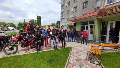 На Тернопільщині провели мотопробіг "Дорога до дому Івана Марчука"