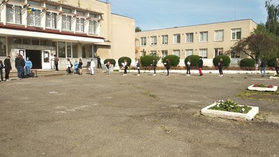 ЗНО з математики складали в 11 пунктах в Ужгороді ЗНО з математики складали в 11 пунктах в Ужгороді