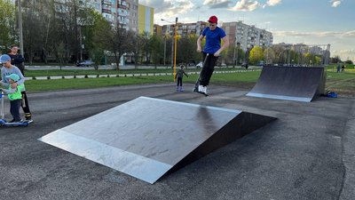 У Долинській громаді з'явився скейт-майданчик У Долинській громаді з'явився скейт-майданчик