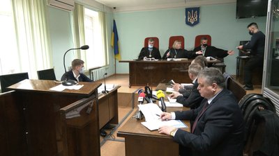 Побиття поліцією людей у харківському метро: потерпілі дали свідчення Побиття поліцією людей у харківському метро: потерпілі дали свідчення
