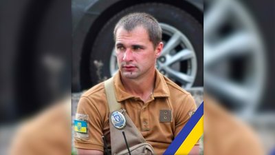 Чотирьох воїнів на Чернігівщині провели в останню путь Чотирьох воїнів на Чернігівщині провели в останню путь