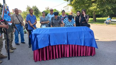 Із полтавським воїном Сергієм Середою попрощалися 20 липня 2023 Із полтавським воїном Сергієм Середою попрощалися 20 липня 2023