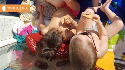 Як львів'янки вигадали море на балконі на час карантину Як львів'янки вигадали море на балконі на час карантину