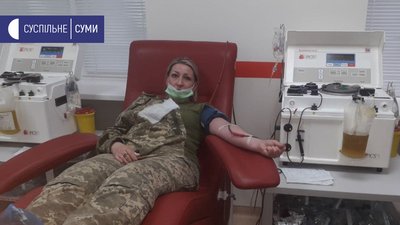 Військові сумської 27-ї артбригади взяли участь у благодійній акції здачі крові Військові сумської 27-ї артбригади взяли участь у благодійній акції здачі крові