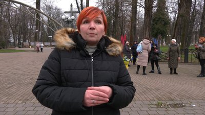 "Ми пам'ятаємо, завдяки кому в нас є кожен день". В Івано-Франківську провели жіночий автопробіг "Вдячні ЗСУ" "Ми пам'ятаємо, завдяки кому в нас є кожен день". В Івано-Франківську провели жіночий автопробіг "Вдячні ЗСУ"