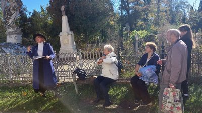 Екскурсія на кладовище та кадетський місток. У Сумах відзначили 200-річчя з дня народження Івана Харитоненка