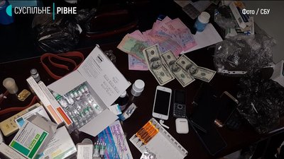 Викрадали і катували: СБУ звітує про масштабну спецоперацію на Рівненщині Викрадали і катували: СБУ звітує про масштабну спецоперацію на Рівненщині