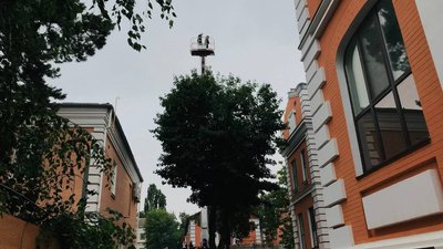 У Кропивницькому вітер пошкодив дах 20 будинкам. Як ліквідовують наслідки вчорашнього буревію У Кропивницькому вітер пошкодив дах 20 будинкам. Як ліквідовують наслідки вчорашнього буревію
