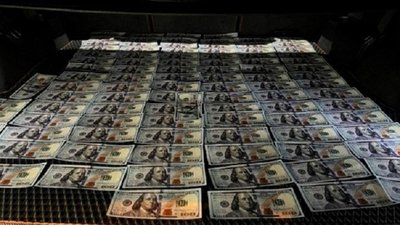 Переправлення чоловіків за кордон