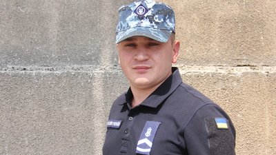 "У наш бік було випущено понад 30 пострілів": моряк розповів, як їхнє судно заманило російський фрегат під обстріл "У наш бік було випущено понад 30 пострілів": моряк розповів, як їхнє судно заманило російський фрегат під обстріл