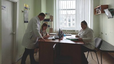 поліклініка, лікарня, закриття, реабілітація, лікарі, робота, скорочення, міськрада поліклініка, лікарня, закриття, реабілітація, лікарі, робота, скорочення, міськрада
