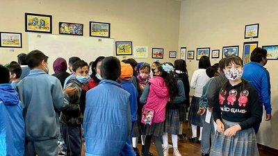 У Мексиці відкрилась виставка Херсонського мистецького проєкту “Я малюю МИР” У Мексиці відкрилась виставка Херсонського мистецького проєкту “Я малюю МИР”