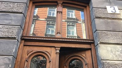 У Львові відбулась безкоштовна екскурсія відреставрованими брамами У Львові відбулась безкоштовна екскурсія відреставрованими брамами
