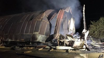 На Закарпатті у пожежі загинула людина: горів деревообробний цех На Закарпатті у пожежі загинула людина: горів деревообробний цех