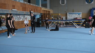Вінницькі акробати готуються до змагань у Бельгії