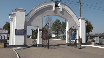У деяких громадах Житомирщини заборонили відвідувати кладовища у поминальні дні У деяких громадах Житомирщини заборонили відвідувати кладовища у поминальні дні
