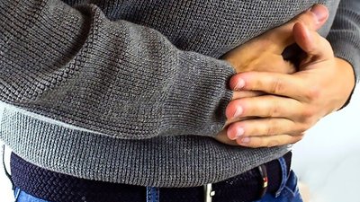 біль у животі ілюстративне