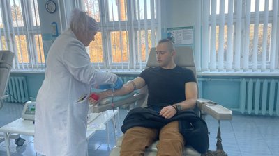Денис В’юк, донор Денис В’юк, донор