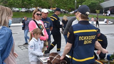 В Одесі рятувальники влаштували благодійну акцію для порятунку шестимісячної дівчинки В Одесі рятувальники влаштували благодійну акцію для порятунку шестимісячної дівчинки