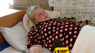 Пацієнтка Чернігівської райлікарні Катерина Лапеко розповідає про день, коли був ракетний удар Пацієнтка Чернігівської райлікарні Катерина Лапеко розповідає про день, коли був ракетний удар
