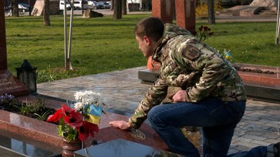 "Йду за справедливістю". Історія учасника "ультрас", бійця "Карпатської Січі" Святослава Кондрата
