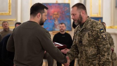 Зеленський присвоїв звання Героя України головному сержанту 128-ї Закарпатської бригади Анатолію Банацькому