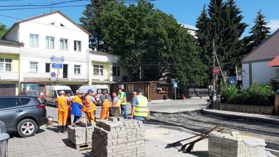 У Тернополі до Дня міста мають завершити ремонт дороги від швидкої вздовж приватного сектору У Тернополі до Дня міста мають завершити ремонт дороги від швидкої вздовж приватного сектору