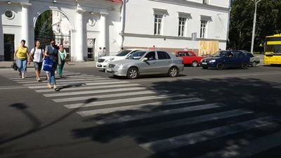 У центрі Полтави пропонують створити наземний перехід поруч із підземним У центрі Полтави пропонують створити наземний перехід поруч із підземним