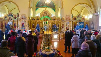 Різдво Христове: миколаївці відвідали богослужіння у кафедральному соборі