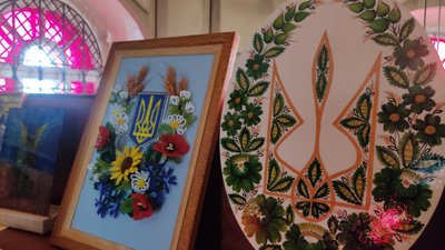 "Крила захисту": на благодійному ярмарку у Житомирі діти продавали свої витвори, аби зібрати кошти для ЗСУ