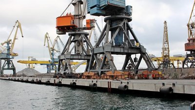 У Чорноморському порті Одеської області завершили ремонт причалу У Чорноморському порті Одеської області завершили ремонт причалу