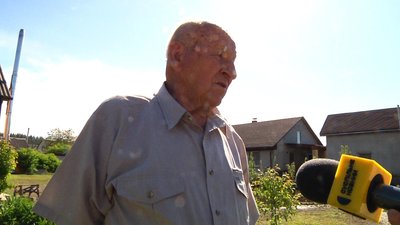 Вода у дворах і дикі качки на затоплених городах у селі на Житомирщині: що кажуть місцеві жителі та як реагує влада Вода у дворах і дикі качки на затоплених городах у селі на Житомирщині: що кажуть місцеві жителі та як реагує влада