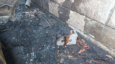 У Житомирі загорівся автомобіль – вогнем пошкоджено прилеглий будинок У Житомирі загорівся автомобіль – вогнем пошкоджено прилеглий будинок