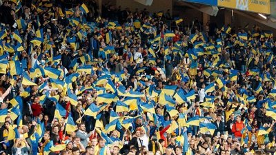 На матч Україна - Іспанія впустять вдвічі менше людей. Це рішення прийняли за 3 години до гри