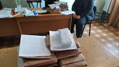 Голова Великосеверинівськіої комісії тікав з печаткою