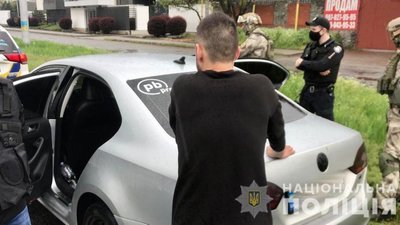 На Закарпатті встановили підозрюваних у розклеюванні листівок з погрозами угорцям