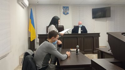 Побиття школярок у Запоріжжі: у Шевченківському суді обрали запобіжний захід ще двом підозрюваним Побиття школярок у Запоріжжі: у Шевченківському суді обрали запобіжний захід ще двом підозрюваним