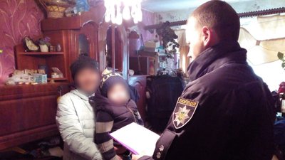 Чотирирічний хлопчик сам прийшов до магазину за 2 км від дому на Сумщині Чотирирічний хлопчик сам прийшов до магазину за 2 км від дому на Сумщині