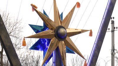 У Голині на Франківщині виконали "Щедрик" на карильйоні з гільз У Голині на Франківщині виконали "Щедрик" на карильйоні з гільз