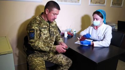 Військові Сумщини здали кров для своїх побратимів Військові Сумщини здали кров для своїх побратимів