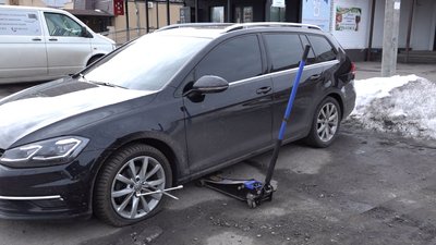 Авто на ремонті
