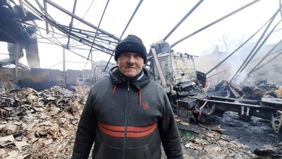 "Пожежа була така, що рятувальникам не вистачало води". Місцеві жителі про обстріл Кушугумської громади "Пожежа була така, що рятувальникам не вистачало води". Місцеві жителі про обстріл Кушугумської громади