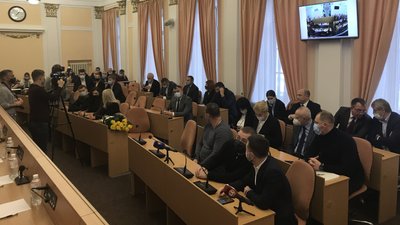 Полтавська міськрада проводить першу установчу сесію. Текстова трансляція