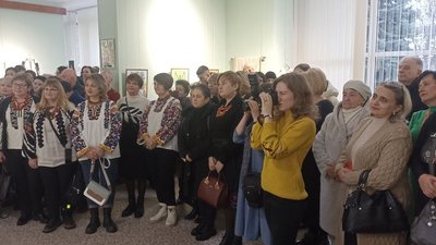 Учасники виставки "Традиції — сила нескорених" Учасники виставки "Традиції — сила нескорених"