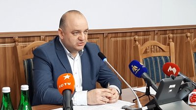 "Госпіталізуємо в ручному режимі". Заступник гендиректора Надвірнянської лікарні про "Госпіталізуємо в ручному режимі". Заступник гендиректора Надвірнянської лікарні про