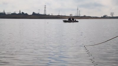 Водолази обстежують водосховище: на Донеччині тривають пошуки потонулого чоловіка