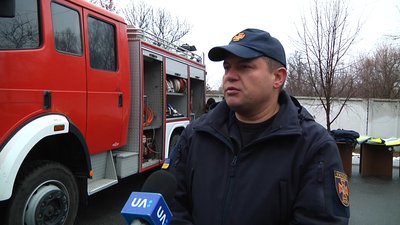 На Житомирщині за благодійні кошти бердичівським рятувальникам придбали пожежний автомобіль На Житомирщині за благодійні кошти бердичівським рятувальникам придбали пожежний автомобіль