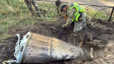 вибухотехніки знешкодили нездетоновані бойові частини двох балістичних ракет