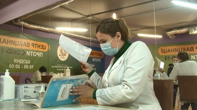 На новому місці: як працює центр вакцинації у "Любаві" На новому місці: як працює центр вакцинації у "Любаві"